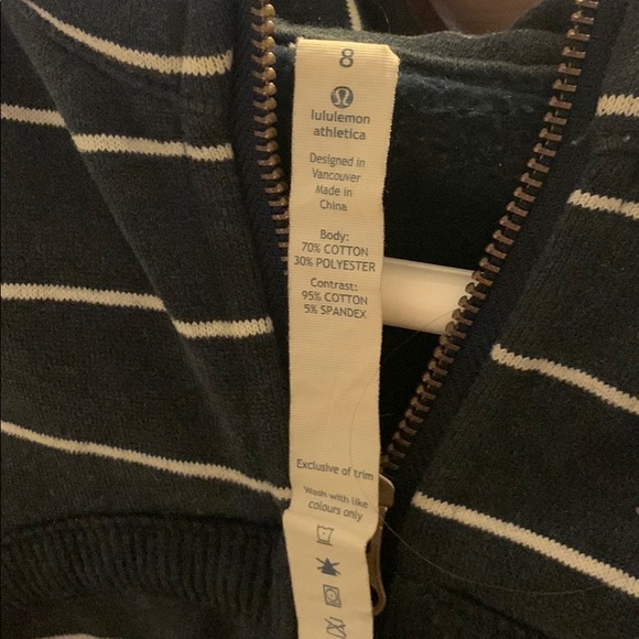 Lululemon Scuba Hoodie - Picture 4 of 4